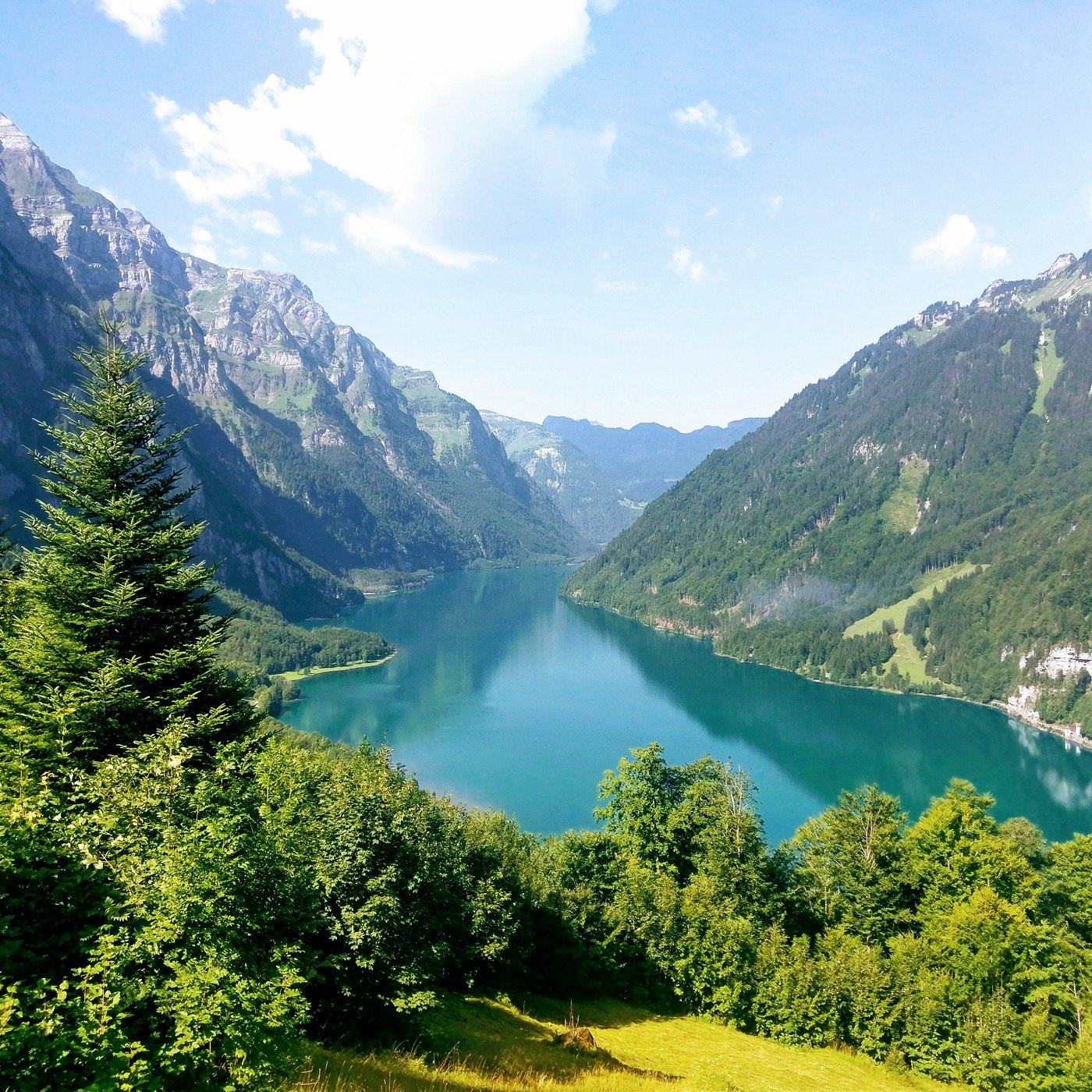 Old Swiss Tour – Glarus, Lakes & Chocolate