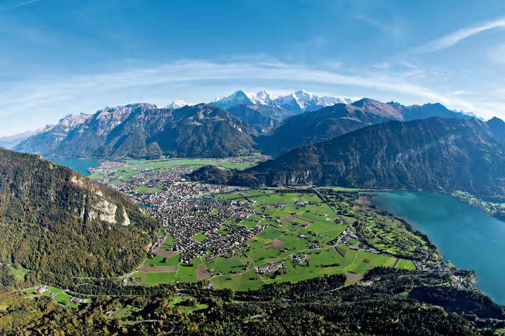 Bernese Alps Grand Experience – Interlaken, Lauterbrunnen & Grindelwald + Mountain Adventure