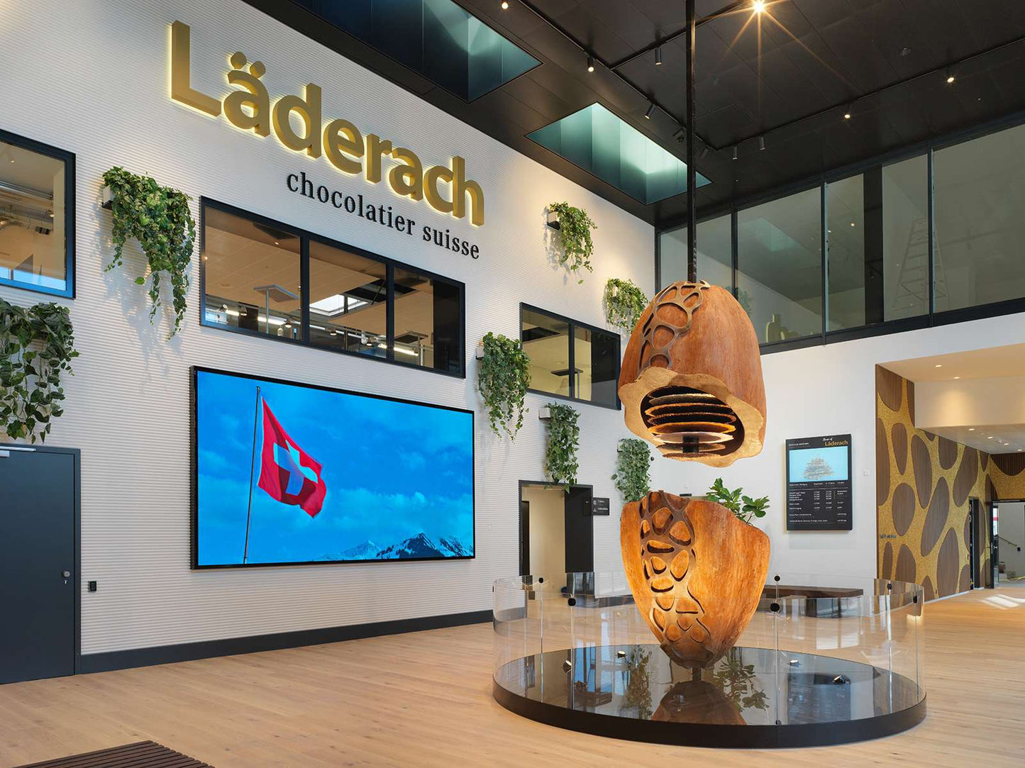 Old Swiss Tour – Glarus, Lakes & Chocolate