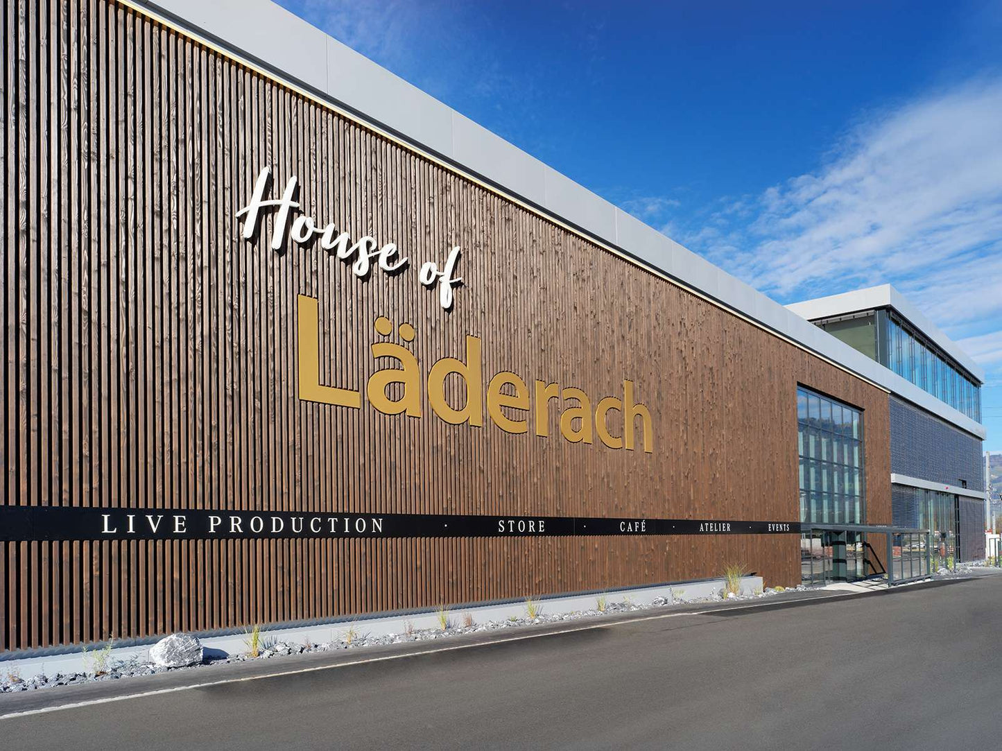 Old Swiss Tour – Glarus, Lakes & Chocolate